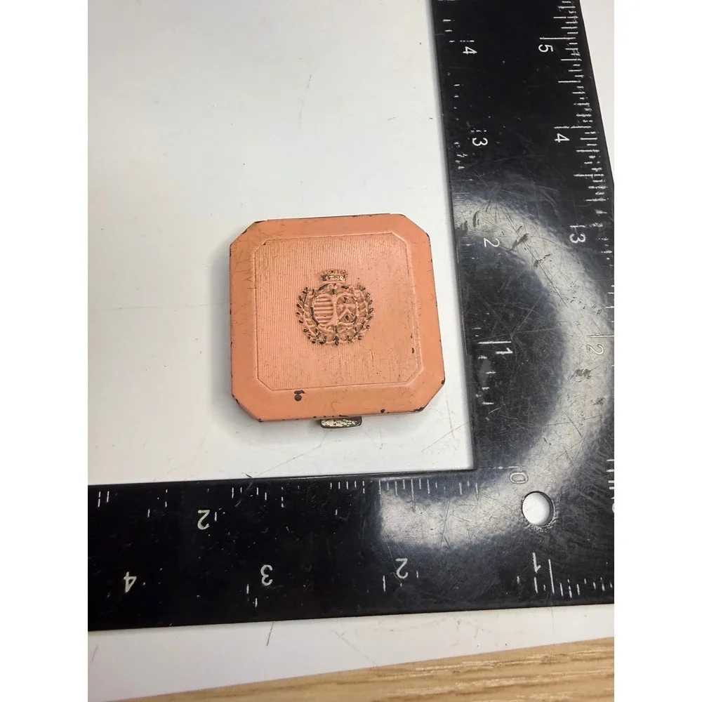 Vintage Richard Hudnut Du Barry Carmeen Cream Rouge Compact Peach Enamel Crest